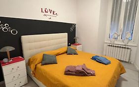 Stefano & Marta 'S Terminal Cruise Ship Apartment